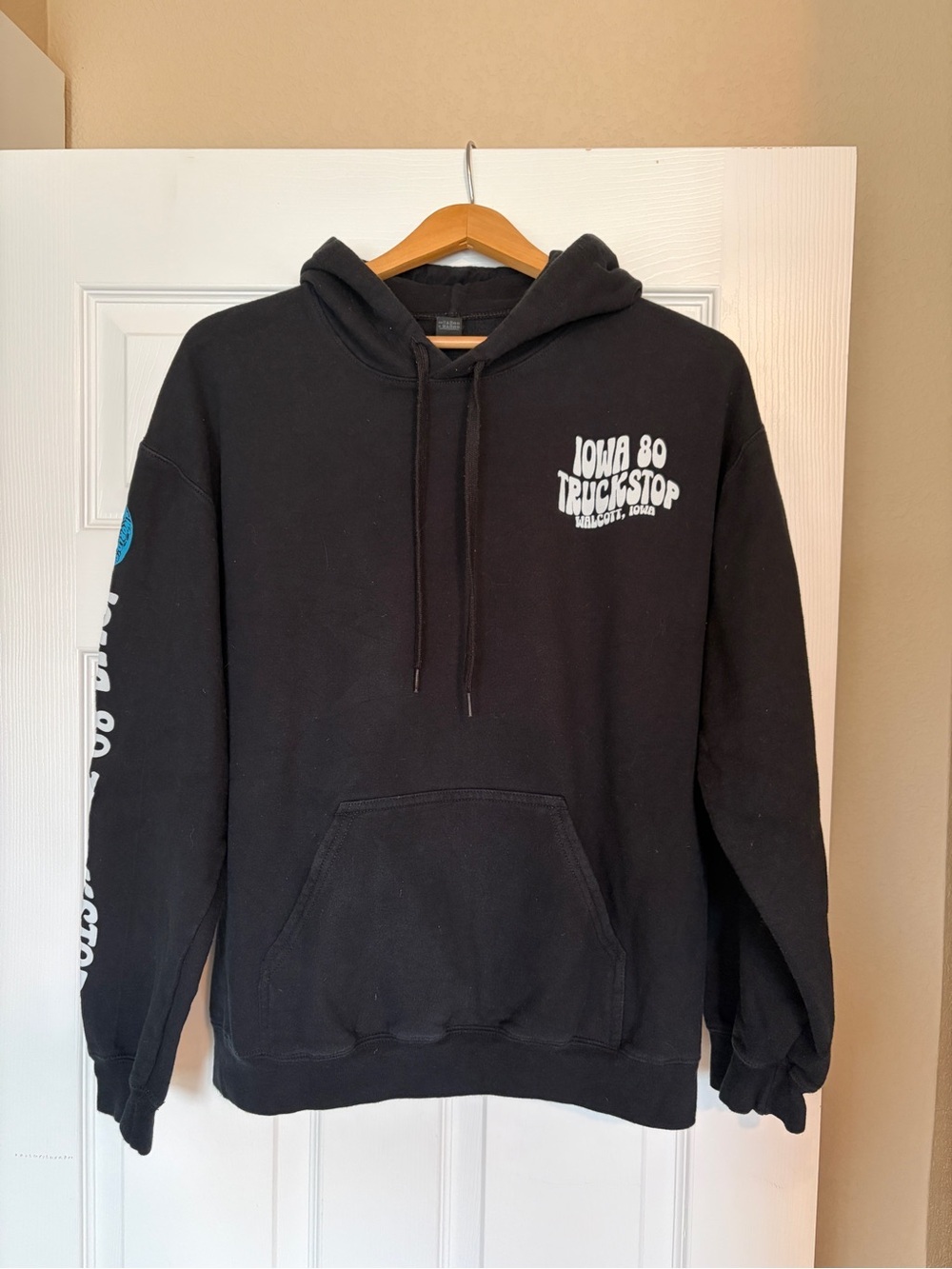 Gildan I-80 Iowa Truck Stop Hoodie Size Medium Walcott IA Est 1964 Truckers R7